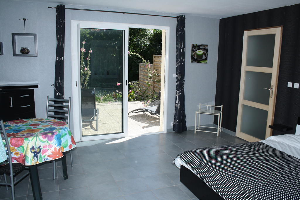 Le Vrai Paradis Bed and Breakfast Estréboeuf Δωμάτιο φωτογραφία